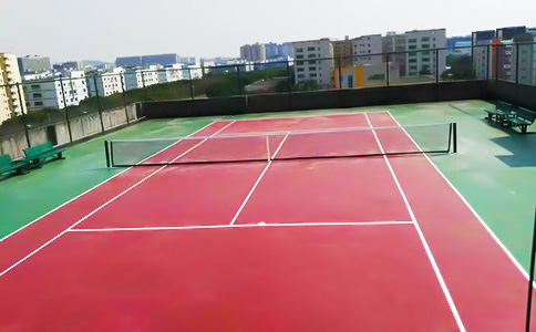 塑膠網(wǎng)球場