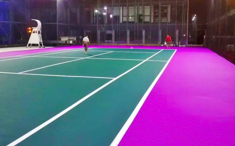 塑膠網(wǎng)球場(chǎng)